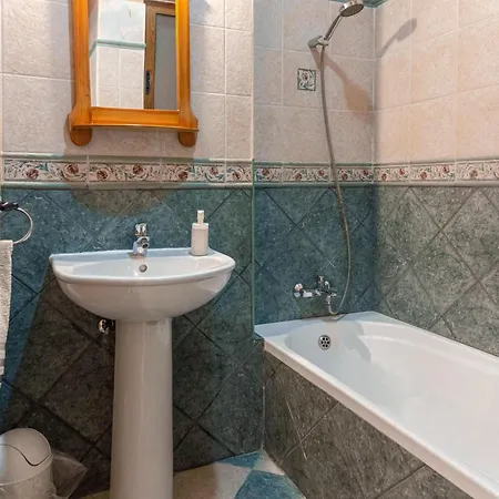 Vila Ta Dora Sleeps 6 With Private Pool *