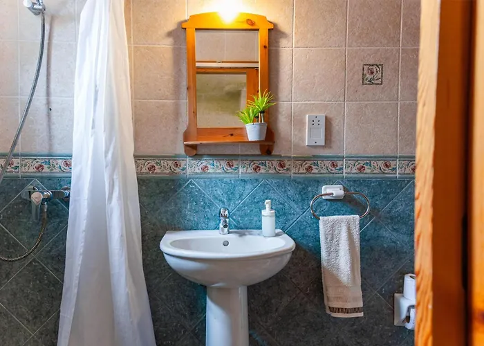 Villa Ta Dora Sleeps 6 With Private Pool